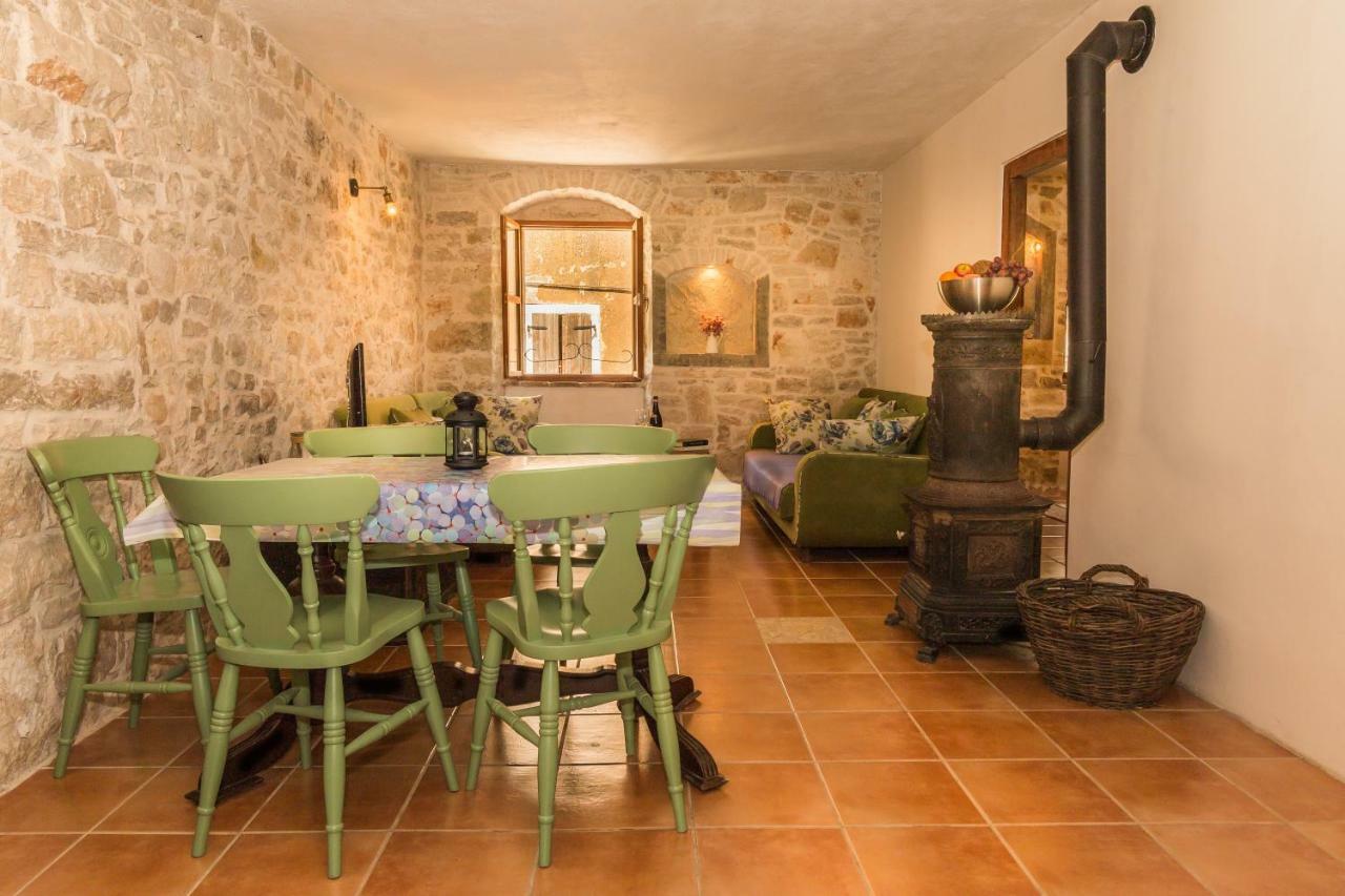 Villa Di Piazza Višnjan Extérieur photo