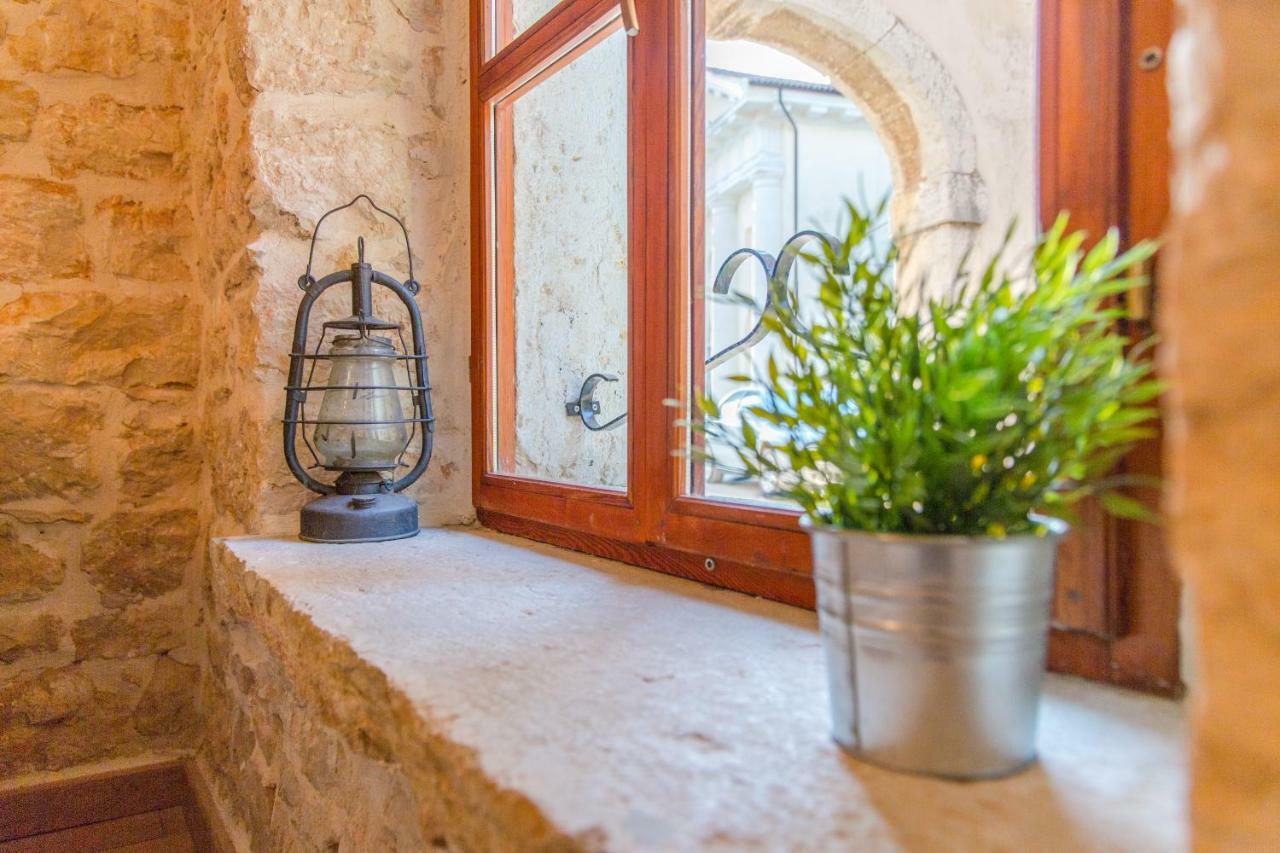 Villa Di Piazza Višnjan Extérieur photo